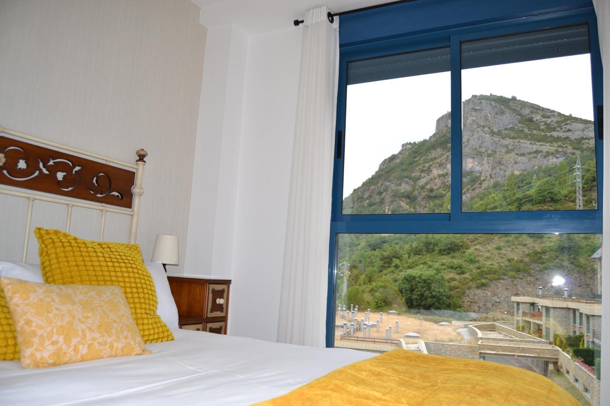 Ventanal De Saras Petfriendly Garaje Trastero Y Chimenea - Arafita Apartamentos 팬틱코사 외부 사진